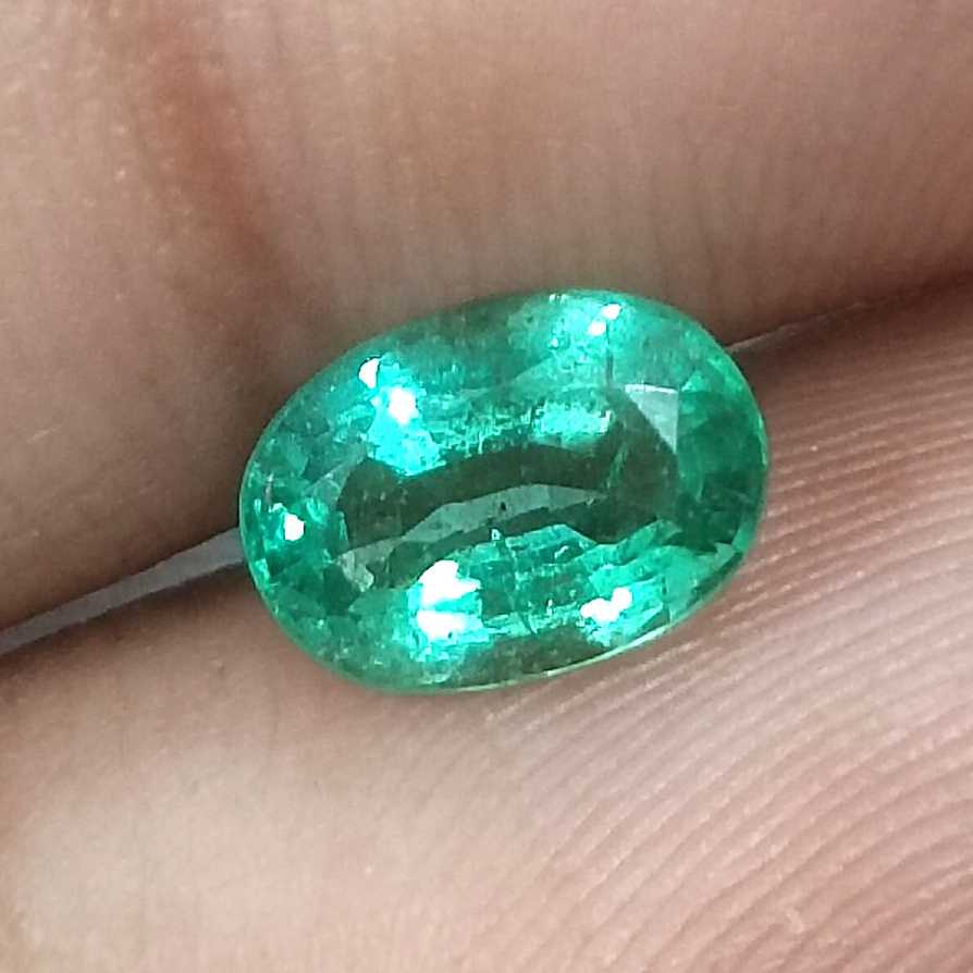 1.38ct Green Oval cut Zambian Emerald